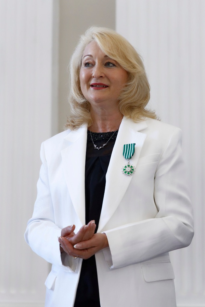 Даниела Димова стана „КАВАЛЕР НА ОРДЕНА ЗА ИЗКУСТВО И ЛИТЕРАТУРА“ на Франция